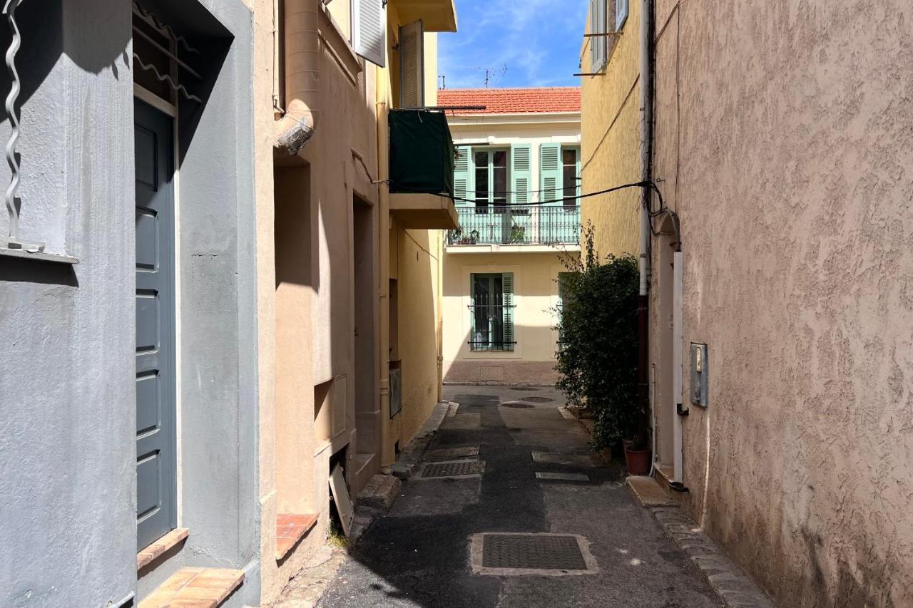 30m In The Heart Of Old Wifi Air Conditioning Antibes